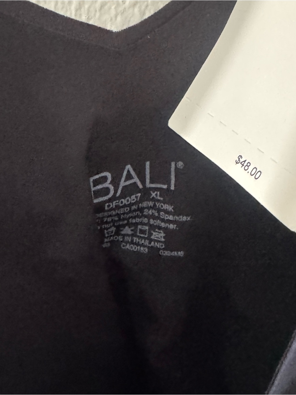 Seamless Black Shapewear Slip - Sleek V-Neck Support - Picture 5 of 5